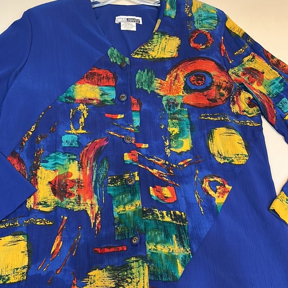 Tunic or blouse geometric pattern size Large - Picture 4 of 7